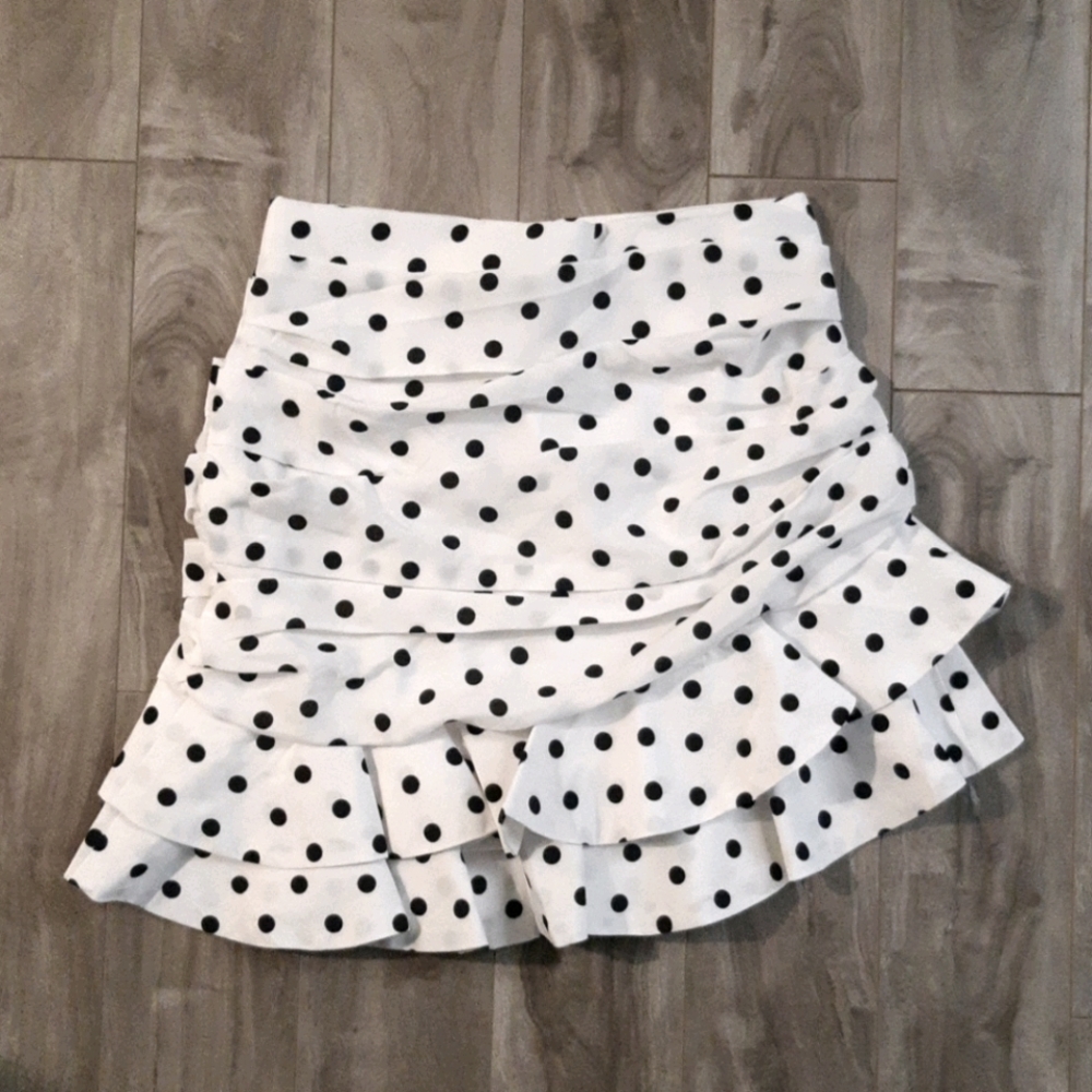 NWOT Polka dot asymmetrical mini skirt